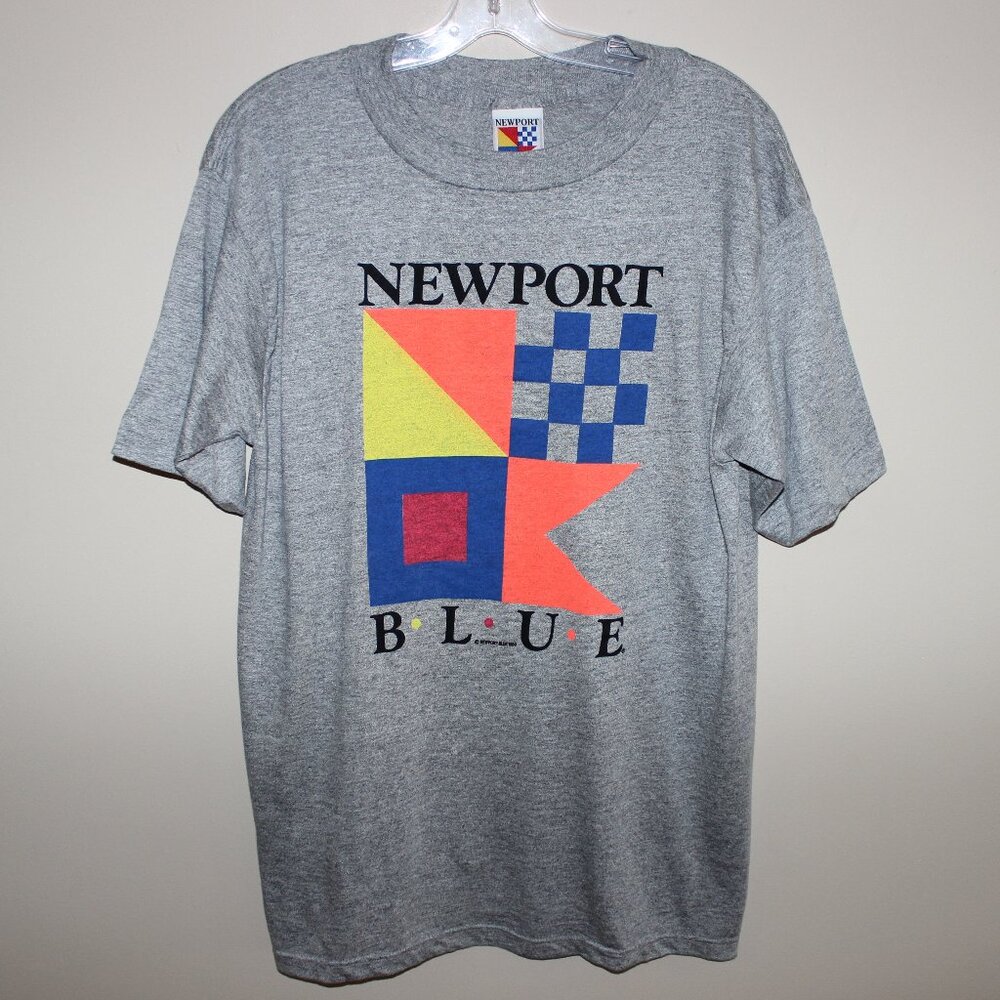 like new❤️vintage 1989 Newport Blue International Nautical Flags graphic t-shirt